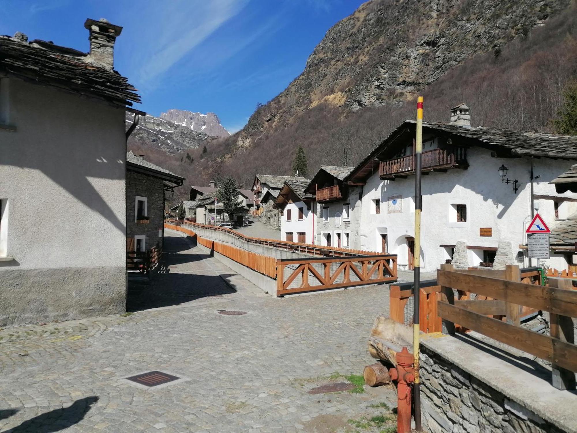 Ca Ad Me Pare Alloggio Con Terrazza Panoramica Solarium Moncenisio Exterior foto